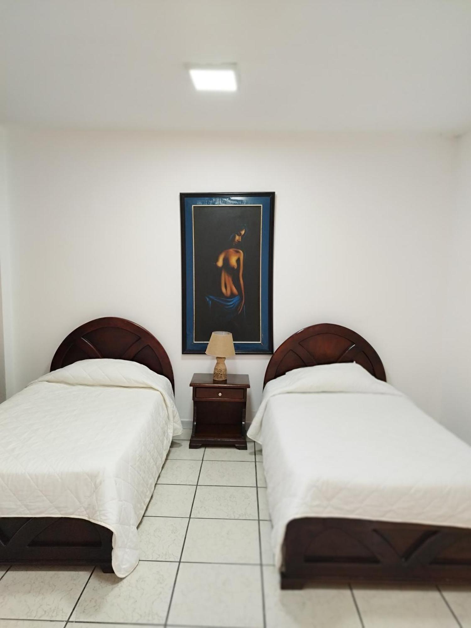 Hotel Puerta Del Sol Santo Domingo de los Colorados Εξωτερικό φωτογραφία