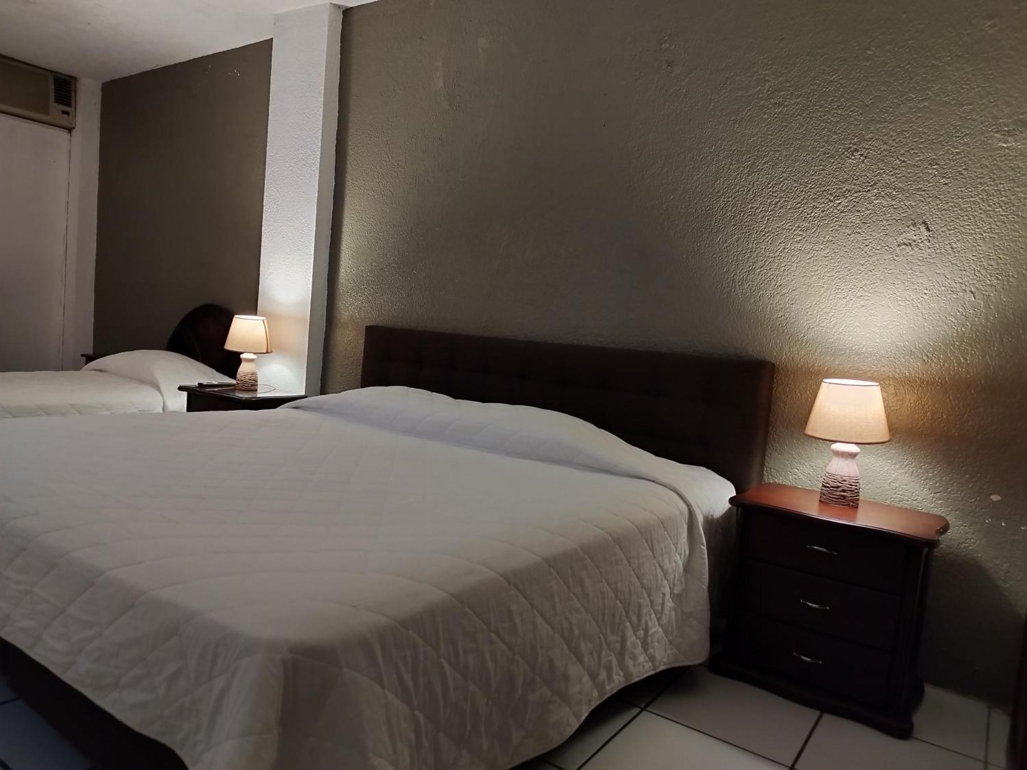 Hotel Puerta Del Sol Santo Domingo de los Colorados Εξωτερικό φωτογραφία
