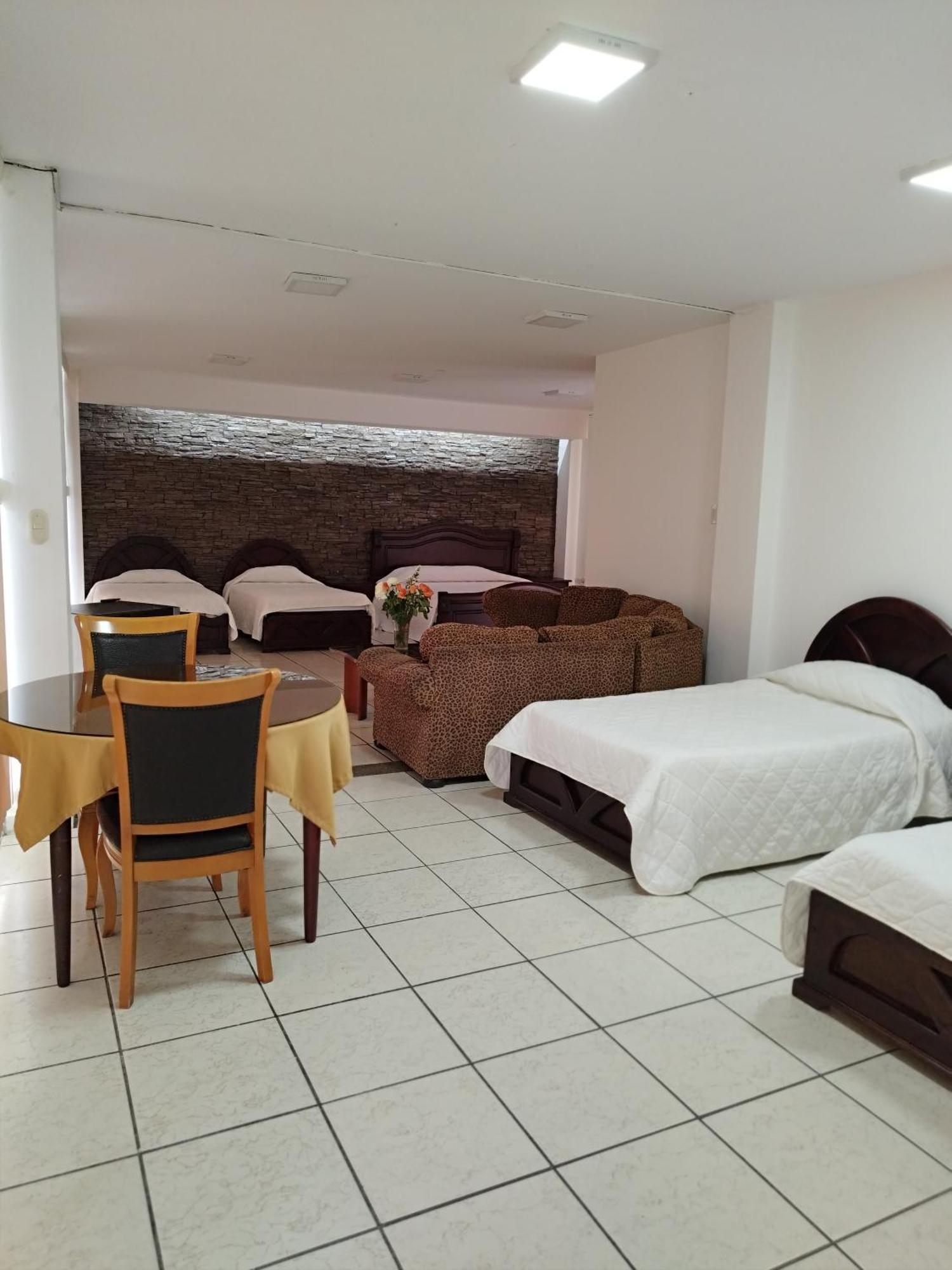 Hotel Puerta Del Sol Santo Domingo de los Colorados Εξωτερικό φωτογραφία
