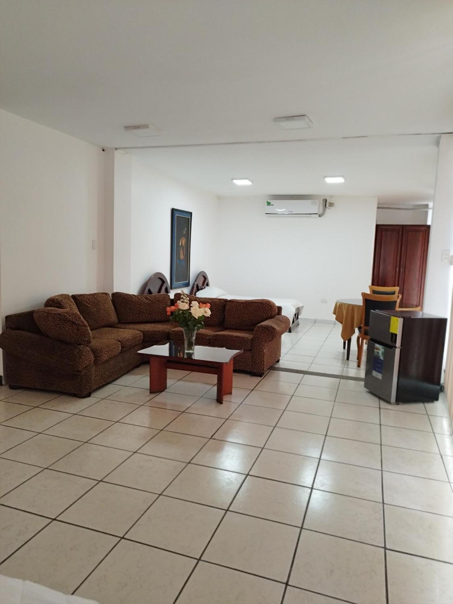 Hotel Puerta Del Sol Santo Domingo de los Colorados Εξωτερικό φωτογραφία
