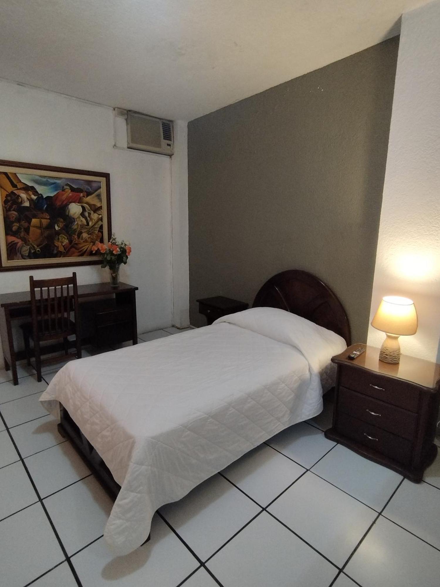 Hotel Puerta Del Sol Santo Domingo de los Colorados Εξωτερικό φωτογραφία