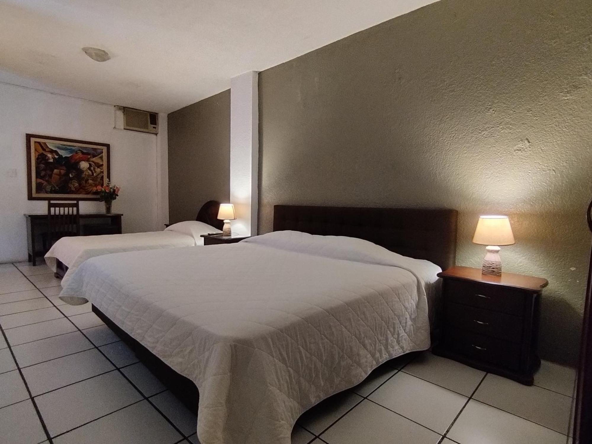 Hotel Puerta Del Sol Santo Domingo de los Colorados Εξωτερικό φωτογραφία