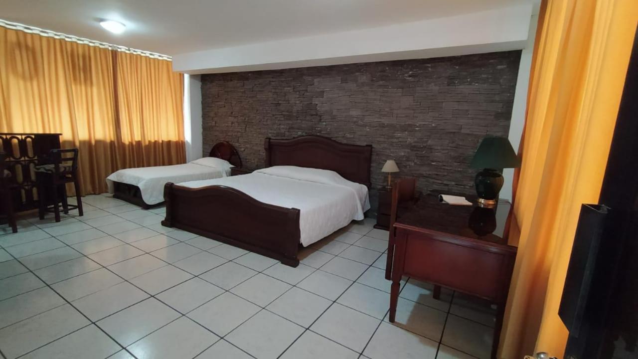 Hotel Puerta Del Sol Santo Domingo de los Colorados Εξωτερικό φωτογραφία