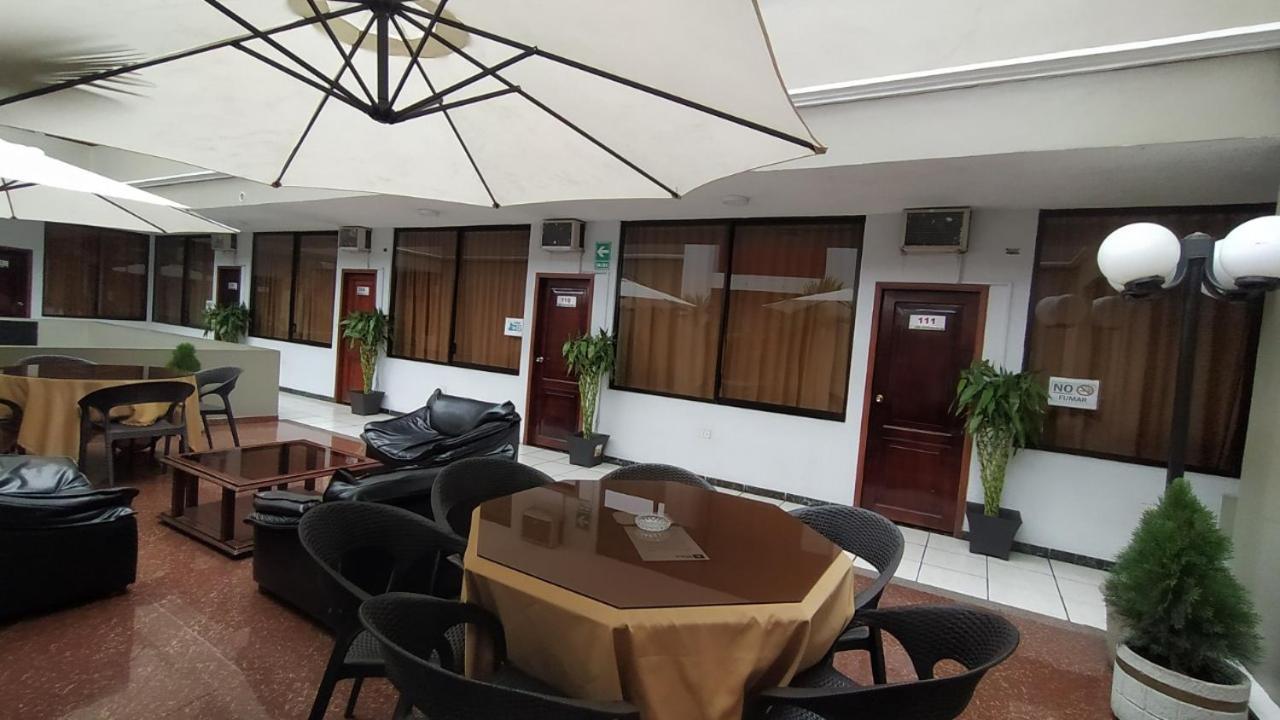 Hotel Puerta Del Sol Santo Domingo de los Colorados Εξωτερικό φωτογραφία